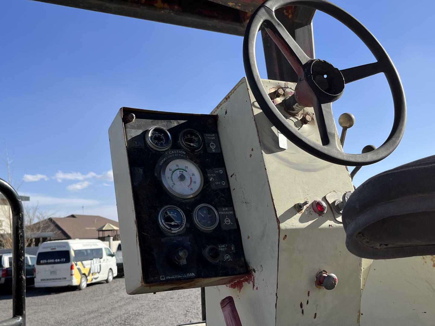 ./imagenes/INVOICE/2019/5527/COMPACTADOR INGERSOLL RAND SPF-56D (30).JPG